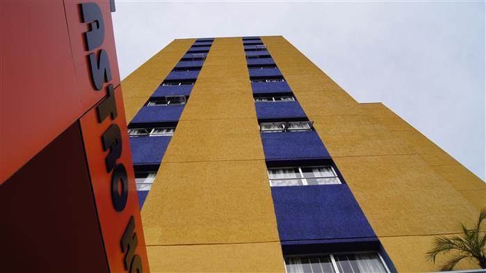 Fachada do Astro Hotel em São José dos Campos